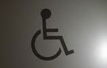 On récupère des fauteuils roulants inutilisés pour des hôpitaux d'Afrique